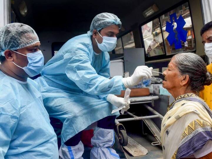 Maharashtra Government issued Corona Omicron alert Health Minister orders Vaccinate patients Maharashtra Corona Update: ओमिक्रॉन पर अलर्ट मोड में महाराष्ट्र सरकार, स्वास्थ्य मंत्री ने जारी किए ये आदेश
