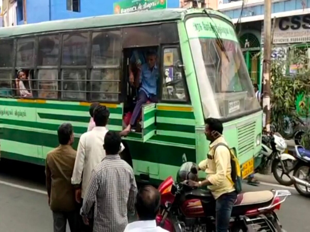 திருவண்ணாமலையில் நடுரோட்டில் அரசு பேருந்து ஓட்டுநரை தாக்கிய நபர் கைது