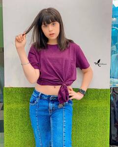 कौन है 12 साल की सेलिब्रिटी Riva Arora? तस्वीरें देख नहीं लगा पाएंगे उम्र का अंदाजा