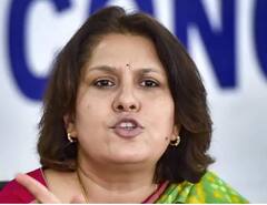 '...लालच में सबसे पहले ईमान बेच दिया', कांग्रेस नेता का मनोज मुंतशिर पर निशाना