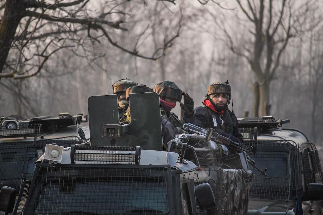 J&K: Five Associates Of Hizbul Mujahideen Terrorists Nabbed In Joint Op by Police And Army Hizbul Mujahideen Terrorists Associates Nabbed In Joint Op by J&K Police Army J&K: Five Associates Of Hizbul Mujahideen Terrorists Nabbed In Joint Op by Police And Army