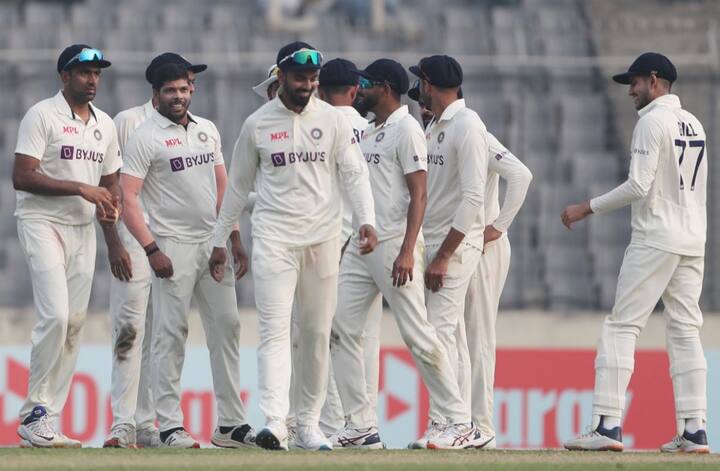 India vs Bangladesh 2nd Test Bangladesh made 227 runs against India 1st Innings Sher-e-Bangla Stadium IND vs BAN, 2nd Test : उमेश-अश्विनची कमाल, प्रत्येकी 4 विकेट्स खिशात, बांगलादेश पहिल्या डावात 227 धावांवर सर्वबाद