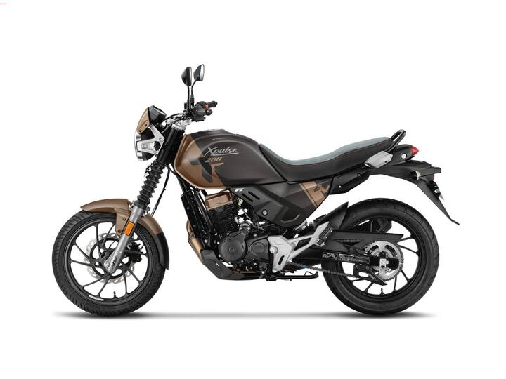 मुंबईत या बाईकची एक्स-शोरूम किंमत 1,25,726 रुपये आहे. कंपनीने यामध्ये अनेक आधुनिक फीचर्स दिले आहेत. याचबद्दल अधिक माहिती जाणून घेऊ...