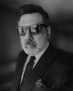 Celebs First Job: कोई बावर्ची तो कोई केयर टेकर...बॉलीवुड में एंट्री से पहले इन सितारों ने किया था ये काम