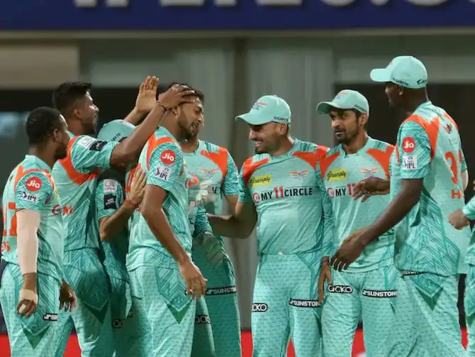 लखनऊ सुपर जायंट्स के पास कितना है पर्स? पढ़ें रिटेन खिलाड़ी समेत पूरी जानकारी