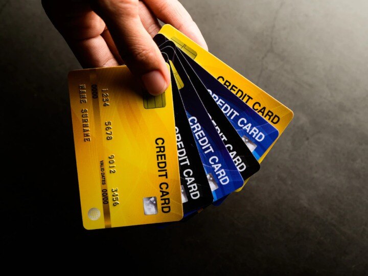 Credit Card: सिर्फ कम सैलरी ही नहीं, इन वजहों से भी नहीं बनेगा आपका क्रेडिट कार्ड