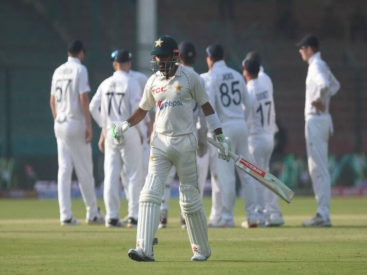 pakistan vs new zealand change in pakistan team and schedule shahid afridi babar azam PAK vs NZ: शाहिद अफरीदी ने सेलेक्टर बनते ही बाबर से की मीटिंग और टीम में किए बदलाव, 26 दिसंबर को खेला जाएगा पहला टेस्ट