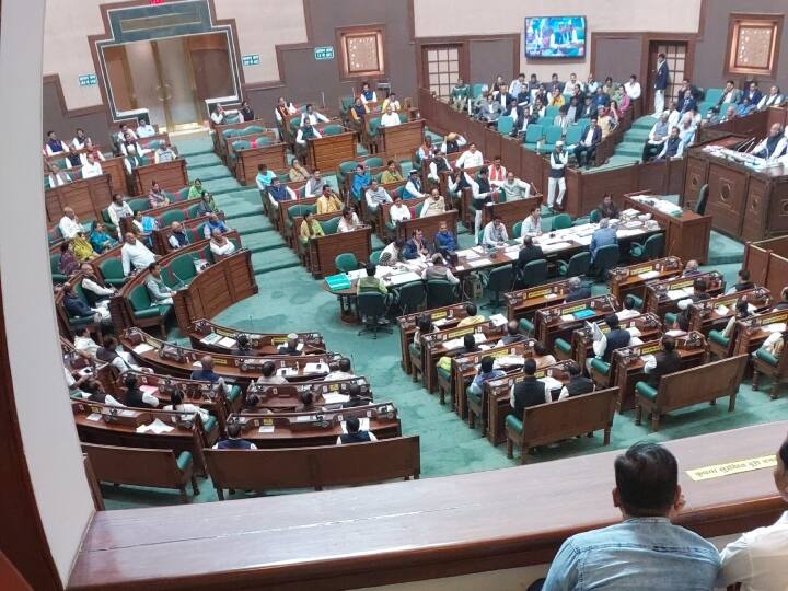 MP Assembly Session: सत्र के चौथे दिन सदन में CM शिवराज ने संभाला मोर्चा, अविश्वास प्रस्ताव पर कांग्रेस को घेरा