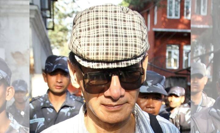 ২০০৩ সাল থেকে নেপালের জেলে বন্দি রয়েছেন। সেখানে দুই মার্কিন পর্যটককে খুনে জেল খাটছেন। কিন্তু বুধবার নেপালের সুপ্রিম কোর্টের বিচারপতি স্বপ্না প্রধান মাল্লা এবং তিলপ্রসাদ শ্রেষ্ঠর ডিভিশন বেঞ্চ দেশের সরকারকে, চার্লসকে মুক্তি দিতে নির্দেশ দিয়েছে।