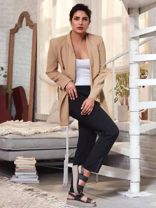 2016 'ਚ ਪ੍ਰਿਅੰਕਾ ਚੋਪੜਾ ਦੇ ਮੈਨੇਜਰ ਪ੍ਰਕਾਸ਼ ਜਾਜੂ ਨੇ ਸੋਸ਼ਲ ਮੀਡੀਆ 'ਤੇ ਇਸ ਗੱਲ ਦਾ ਖੁਲਾਸਾ ਕੀਤਾ ਸੀ। ਦਰਅਸਲ ਅਜਿਹਾ ਹੋਇਆ ਕਿ 2002 ਵਿੱਚ ਅਸੀਮ ਮਰਚੈਂਟ ਦੀ ਮਾਂ ਦੀ ਮੌਤ ਹੋ ਗਈ ਸੀ।