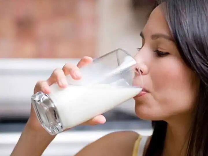 Why is raw milk harmful to health despite being rich in nutrients Raw Milk for Health: કાચા દૂધમાં પોષક ત્વોનો છે ખજાનો, તેમ છતાં પીવાથી કેમ થાય છે નુકસાન