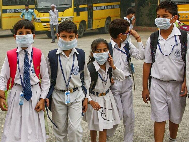 Dahod: Childrens seen in mask in schools in Dahod Dahod: ગુજરાતમાં કયા શહેરની સ્કૂલમાં બાળકોને માસ્ક પહેરીને આવવાની સૂચના અપાઈ ?