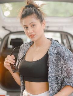 In Pics: आधी टिकटॉक स्टार आता सक्सेसफुल यूट्यूबर; हॉट अन् सुंदर अंजलीचा अनोखा प्रवास