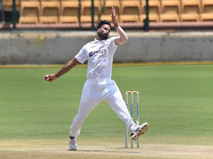 Bihar-born uncapped Bengal pacer Mukesh Kumar has been a consistent performer for Bengal. In the IPL 2023 Auction, Delhi Capitals paid Rs 5.5 million for his services, fulfilling his father's dream of playing in the IPL. Mukesh's base price of Rs 20 lakh sparked a bidding war between Delhi Capitals and Chennai Super Kings. Punjab Kings joined the fray as soon as bids exceeded Rs 2 crore. DC kept their bid going and paid Rs 5.5 crore for his services. ( Image Source: AFP )