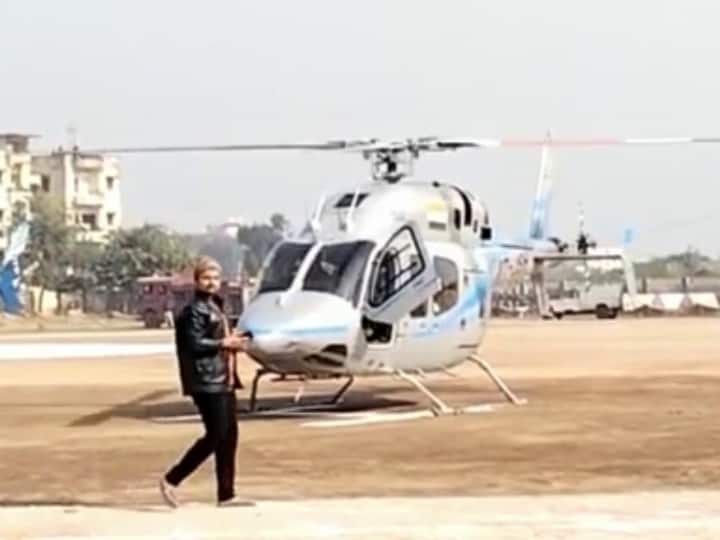 Rajasthan CM Ashok Gehlot security big lapse man come to helipad for selfie in Bharatpur ann Rajasthan News: सीएम गहलोत की सुरक्षा में हुई बड़ी चूक, सेल्फी लेने हेलीपैड पर पहुंचा मानसिक रोगी