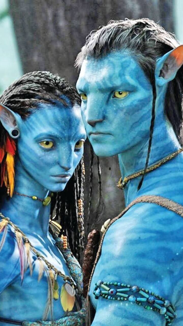 டோஹோ கோல், போன்ற திரையரங்குகளில் பார்வையாளர்கள் முற்றுகையிட்டனர் என கூறப்படுகிறது