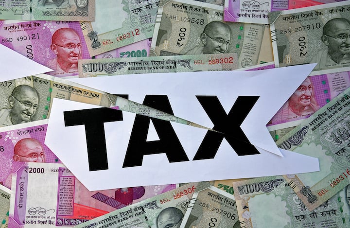 Tax Update: আপনার আয়ের বেশিরভাগ অর্থ চলে যাচ্ছে ইনকাম ট্য়াক্সে। চাইলেও আয়ের অংশ রাখতে পারছেন না আপনি ?