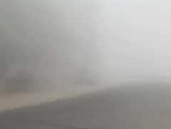 Winter Fog: ਸੰਘਣੀ ਧੁੰਦ ਦੇ ਸਾਏ ਹੇਠ ਉੱਤਰੀ ਭਾਰਤ, ਘੱਟ ਵਿਜ਼ੀਬਿਲਟੀ, ਦੇਖੋ ਤਸਵੀਰਾਂ