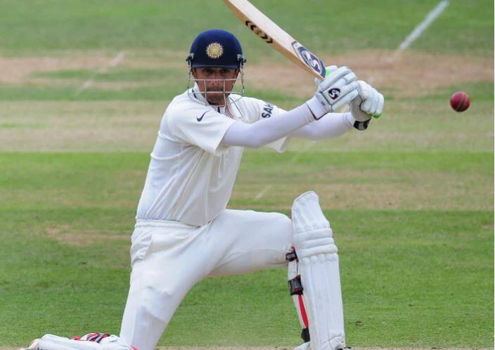 રાહુલ દ્રવિડે 164 ટેસ્ટમાં 13288 રન બનાવ્યા છે અને તે લિસ્ટમાં બીજા ક્રમે છે.