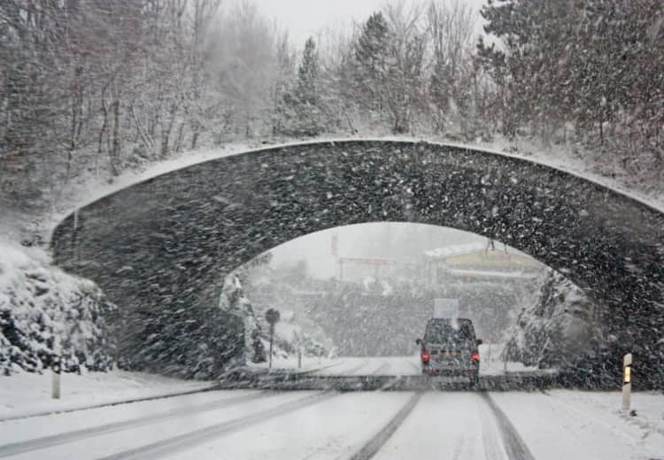 Weather-Related Deaths In US Winter Storm Causes 31 Blizzard Cuts Off New York’s Buffalo City US Weather-Related Deaths: అమెరికాలో మంచు తుపాను బీభత్సం- 31 మంది మృతి!