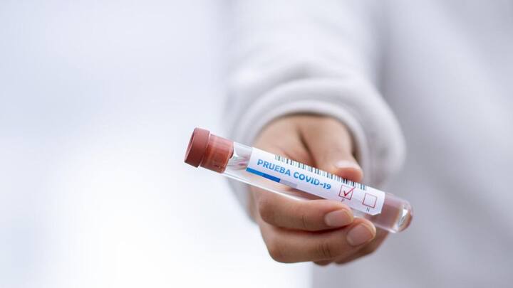 সংখ্যা দুই অঙ্কের নিচে হলেও ভাবাচ্ছে স্বাস্থ্য দফতরকেও। কারণ যেভাবে হুড়হুড়িয়ে বাড়ছে সংক্রমণ একাধিক দেশে, তাই সতর্ক রাজ্য প্রশাসন।