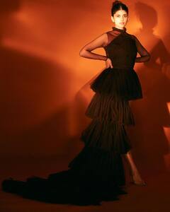 Sanjana Sanghi : संजना संघीचा एथनिक अवतार; नव्या फोटोत दिसतेय खास!