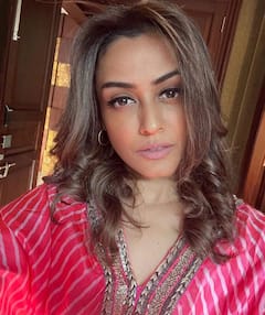Namrata Shirodkar: పింక్ డ్రెస్ లో నమ్రత ఫోజులు
