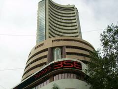 Share Market : கொரோனா தாக்கம் அதிகரிப்பு...இன்று காலை சரிவில் தொடங்கிய இந்திய பங்குச்சந்தை..! முதலீட்டாளர்கள் கவலை...