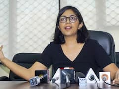 'घर के सामने से उठा ले गए, अपराधी तुरंत हों अरेस्ट...', दिल्ली में 5 साल की बच्ची से रेप पर स्वाति मालीवाल ने जताई नाराजगी