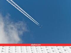 हवाई जहाज या रॉकेट पीछे बनीं सफेद लाइन को धुआं समझने की गलती तो नहीं करते आप! यहां जानिए उसकी हकीकत