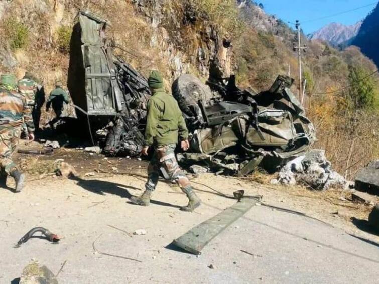 indian army 16 soldiers died in sikkim road accident Sikkim Accident: சிக்கிம் :  பெரும் சோகம்..சாலை விபத்தில் ராணுவ வீரர்கள் 16 பேர் உயிரிழப்பு