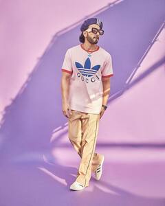 Ranveer Singh: அடுத்தடுத்து போட்டோக்களை வெளியிட்டு ரசிகர்களை இன்ப கடலில் மூழ்கடித்த ரன்வீர்!