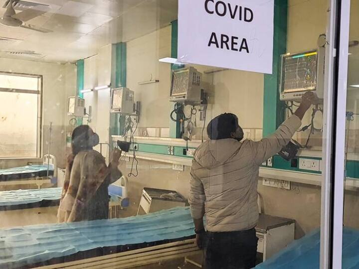 MP News Shivraj Singh Chouhan Government Corona 43 thousand beds prepared 4 active Case in states ANN MP Corona Update: कोरोना के नए वेरिएंट आने से पहले मध्य प्रदेश सरकार अलर्ट, तैयार किए गए 43 हजार बेड