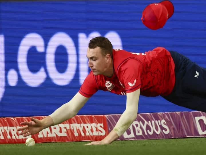 SRH purchased Harry Brook at the IPL auction in Kochi on Friday for Rs 13.25 crore. The starting bid for Brook at the auction was Rs 1.5 crore. Before SRH joined the bidding war, Royal Challengers Bangalore (RCB) and Rajasthan Royals (RR) initially engaged in a bidding war. As Brook's worth reached Rs 13 crore, SRH and RR continued to raise the paddle, at which point RR ultimately quit. ( Image Source: AFP )