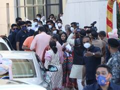 Isha Ambani And Anand Piramal Receive Warm Welcome As They Arrive With Their Twins. See Pics