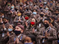 कोरोना के खतरे की आपदा में भी आखिर सरकार ने ढूंढ ही लिया अपने लिए अवसर?