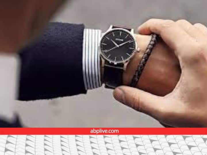 Why do people mostly wear watch on left hand wrist only wrist watch Fact kneo here ज्यादातर लोग उल्टे हाथ में ही क्यों पहनते हैं घड़ी? क्या है इसके पीछे का कारण?