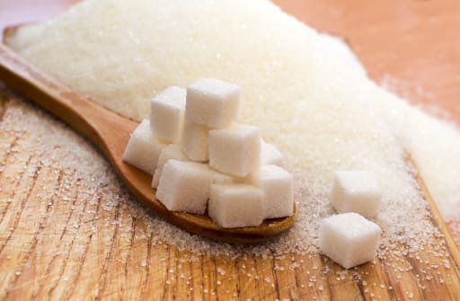 eating too much sugar causes serious problems side effects of sugar Side Effects of Sugar :गोड अधिक खाताय? मधुमेहासह इतर आजारांनाही आमंत्रण, 'या' गंभीर आजारांचा धोका