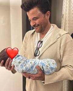 Sonam Kapoor ने बेटे वायु के साथ नाना अनिल की क्यूट तस्वीर की शेयर, थ्रोबैक Pics के साथ पिता को किया बर्थडे विश