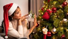 Christmas 2022: ક્રિસમસની રાત છુપાવીને કરી લો આ એક કામ, અચૂક થશે ધન લાભ