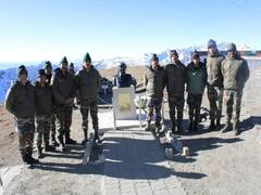 तवांग में चीनी सेना को खदेड़ने वाले भारतीय सैनिकों की तस्वीरें आईं सामने, गजराज कोर के कमांडर ने जवानों का बढ़ाया उत्साह