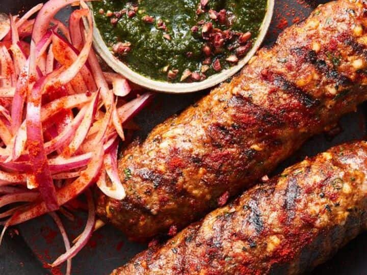 Serve Veg Seekh Kebab to the guests in lunch or dinner here is the recipe आज संडे भी है और क्रिसमस भी... लंच या डिनर में ऐसे बनाएं वेज सीख कबाब, रेस्टोरेंट जैसा अच्छा टेस्ट आएगा