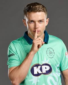 Sam Curran Girlfriend : सॅम करनची गर्लफ्रेंड आहे खूपच हॉट, अभिनेत्रींनाही टाकेल मागे; फोटो चर्चेत