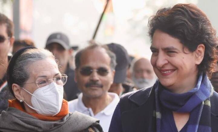 শনিবার সকালে হরিয়ানা থেকে দিল্লিতে প্রবেশ করে রাহুলের ‘ভারত জোড়ো যাত্রা’। অভিনেতা কমল হাসনও তাতে যোগ দেন। রাহুল পাশে পান অভিনেত্রী দিব্যা দত্ত।