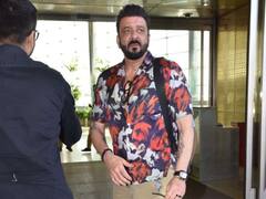 Sanjay Dutt: ఎయిర్‌పోర్టులో సంజయ్ దత్, ట్రెండీ లుక్‌లో మున్నా భాయ్