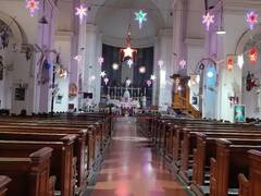 मिर्जापुर में 178 साल पुराना गिरिजाघर क्रिसमस के लिए तैयार, 1844 में फादर मैथ्यू विलियम रखी थी नींव