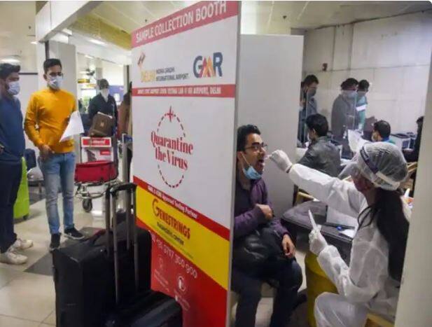 India Coronavirus : Health Ministry message regarding Covid-19 Testing incoming passengers to india is fake ਕੋਰੋਨਾ ਪ੍ਰਭਾਵਿਤ ਦੇਸ਼ਾਂ ਤੋਂ ਆਉਣ ਵਾਲੇ ਯਾਤਰੀਆਂ ਤੋਂ ਨਹੀਂ ਮੰਗੀ ਜਾ ਰਹੀ ਨੈਗੇਟਿਵ ਕੋਵਿਡ ਰਿਪੋਰਟ , ਸਿਹਤ ਮੰਤਰਾਲੇ ਨੇ ਕੀਤਾ ਸਾਫ਼