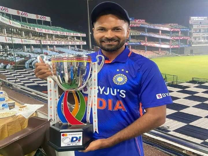 Indian Cricketer Mukesh Kumar of Gopalganj Bihar Auctioned in IPL For Delhi Capitals in 5.50 Crore Rupees Worth Know about His Journey ann IPL Auction: गोपालगंज के मुकेश आईपीएल तक कैसे पहुंचे, पढ़ाई और नौकरी का दबाव, फिर भी पाई मंजिल, जानें सफरनामा