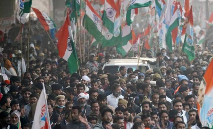 দীর্ঘদিন রাজনীতিতে থেকেও যোগ্যতা প্রমাণ করে যেতে হচ্ছে আজও। ‘ভারত জোড়ো যাত্রা’ তাতে কিছুটা হলেও অক্সিজেন জুগিয়েছে। শনিবার হরিয়ানা থেকে দিল্লির পৌঁছয় পদযাত্রা।