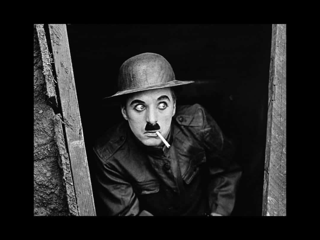 Charlie Chaplin Death Anniversary The Great Charlie Chaplin who made the world laugh He became a superstar at the age of 26 Charlie Chaplin Death Anniversary : जगाला खळखळून हसवणारे ‘दी ग्रेट’ चार्ली चॅप्लिन! वयाच्या 26 व्या वर्षीच झालेच सुपरस्टार